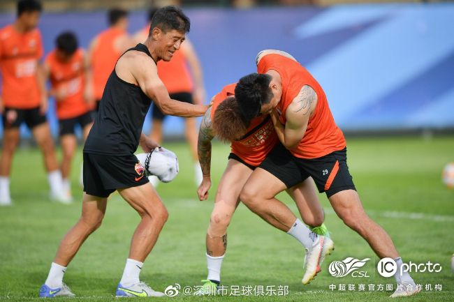 老师美女被吸乳得到大胸动漫
